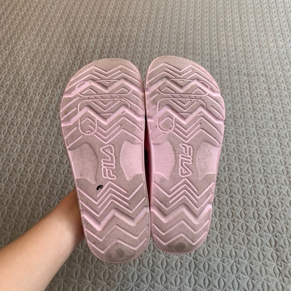 Fila Slides - Picture 3 of 3